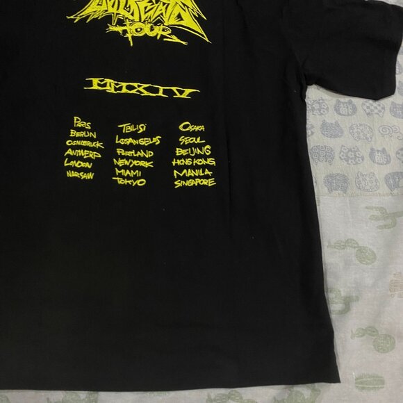 Vetements Living Legend Black T-Shirt - Picture 2 of 10